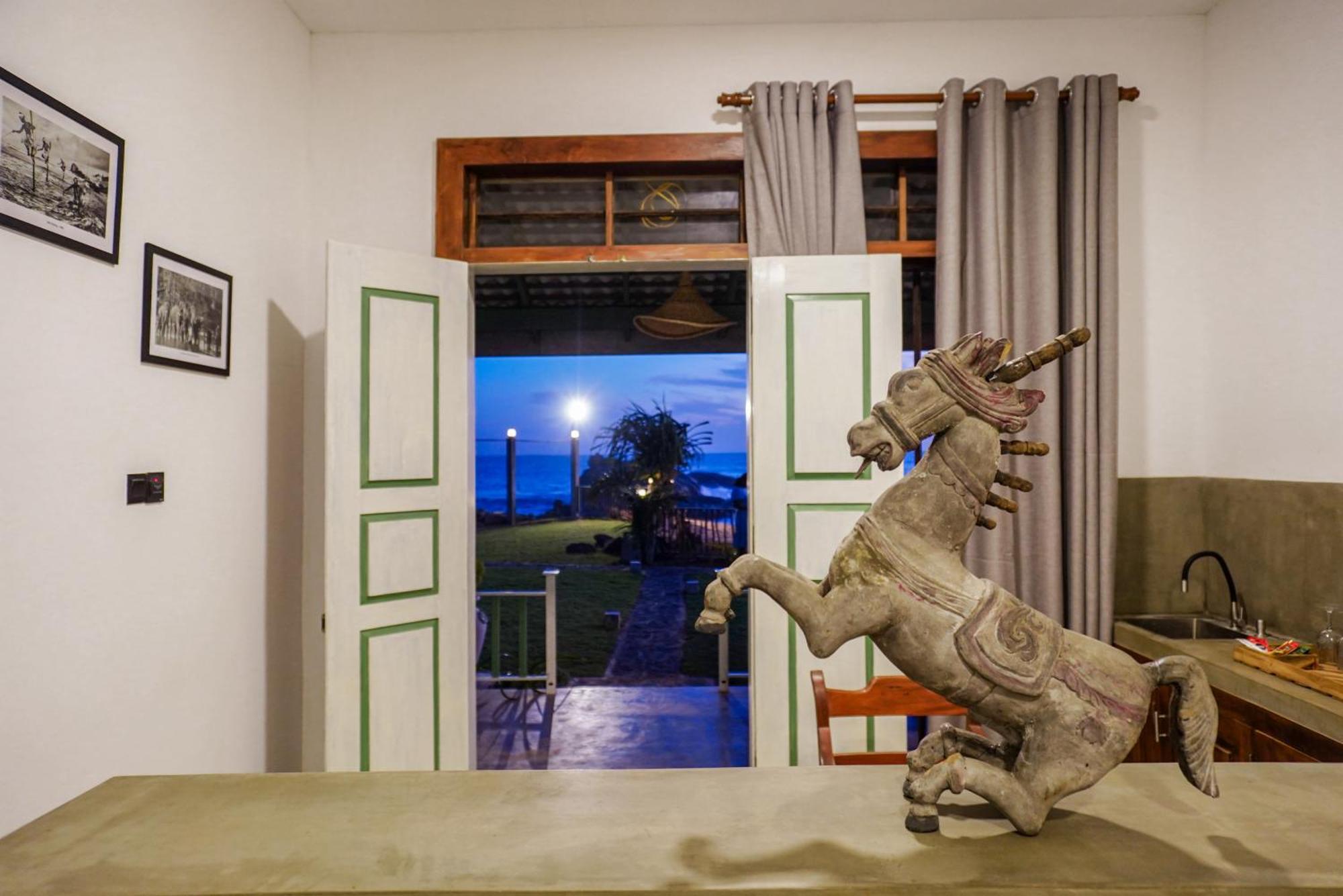 Manta Beach Resort & Ayurvedic Wellness Centre Bussa Dış mekan fotoğraf